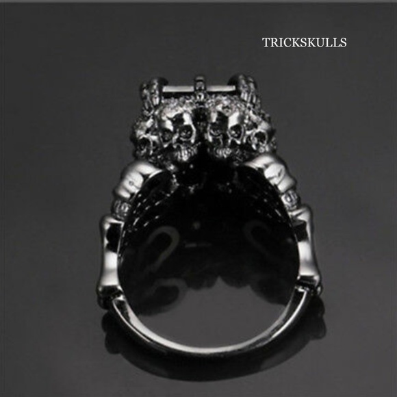 Four Skulls Black Anodized Sapphire Modern Gothic Punk Ring Size 7 8 9 10 New! - Picture 4 of 7